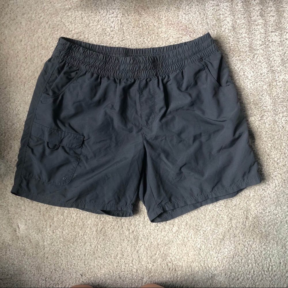 Columbia shorts-dark grey-size L w/pockets!!